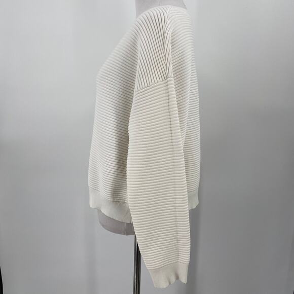 Lord & Taylor White Ribbed Crew Neck Sweater Size Medium - Picture 4 of 8